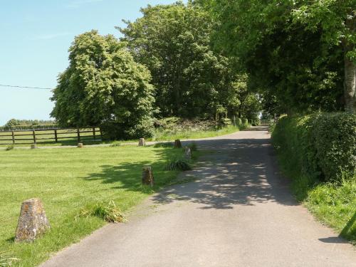 Nutchat Barn BURFORD - image 3