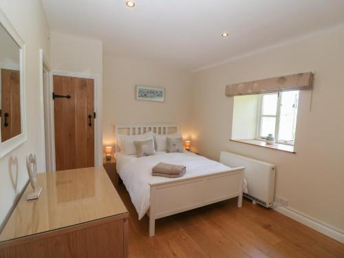 Saddlebacks Barn BURFORD - image 13
