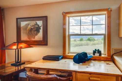 Montana Vacation Rental 32 Mi to Yellowstone! in Emigrant, USA