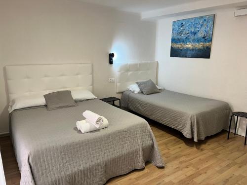 Triple Room with Private Bathroom