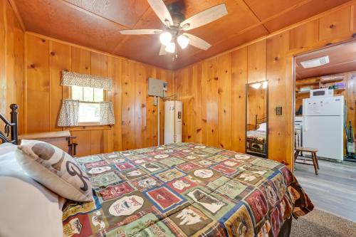 Cozy Carp Lake Cottage with Dock, 4 Kayaks and Fire Pit