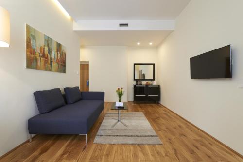 HiLight Suites Hotel - image 6