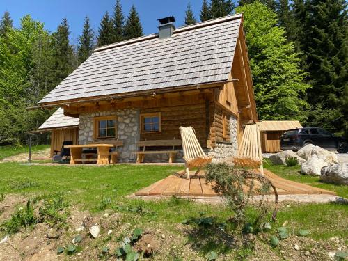 Lovely Cottage in a mountain wilderness of the National Park