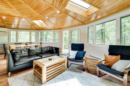 Pocono Pines Retreat with Private Deck! in Pocono Pines, USA