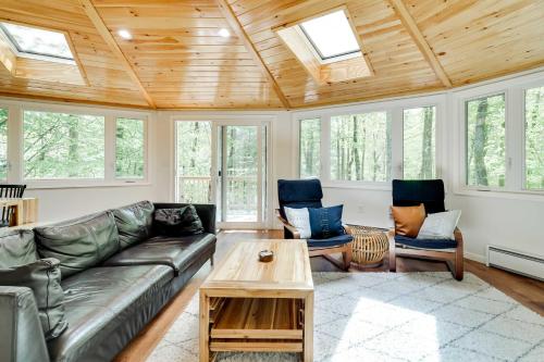 Pocono Pines Retreat with Private Deck! in Pocono Pines, USA