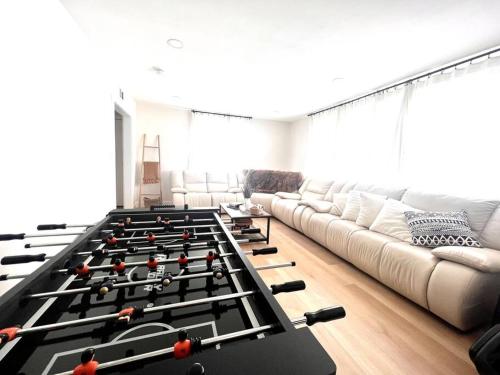 Luxury 5BR-Salt Pool- Disney, Convention, Beaches in Tustin, USA