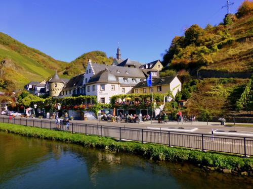 Hotel Haus Burg Metternich