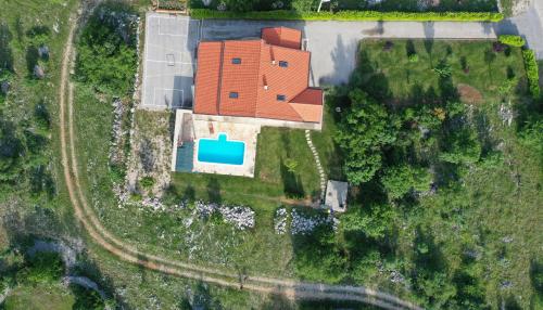 Villa Ivy with perfect privacy, pool, sauna and jacuzzi