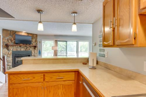 Lakefront Retreat in the Heart of Osage Beach! Lakefront Retreat in the Heart of Osage Beach!