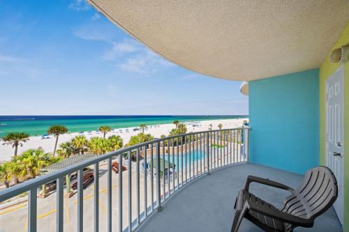 バルコニー/テラス, Holiday Terrace Beachfront Hotel, a By The Sea Resort in パナマシティ（FL）