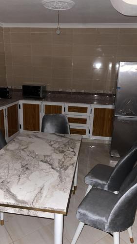köök, Residence al Rahma Airport nr 01 in Al Aaroui