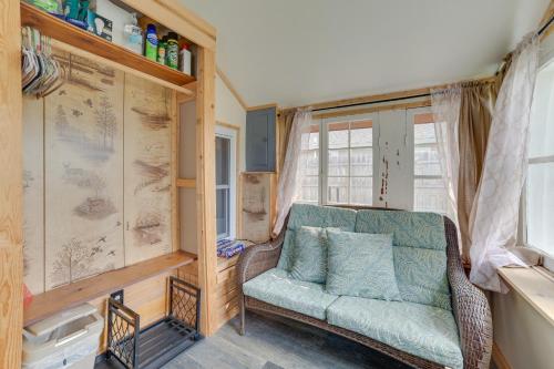 Good Times Ahead at This Cozy Houghton Lake Cabin! - image 32