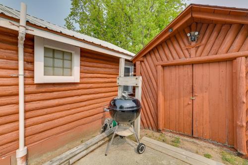 Good Times Ahead at This Cozy Houghton Lake Cabin! - image 40