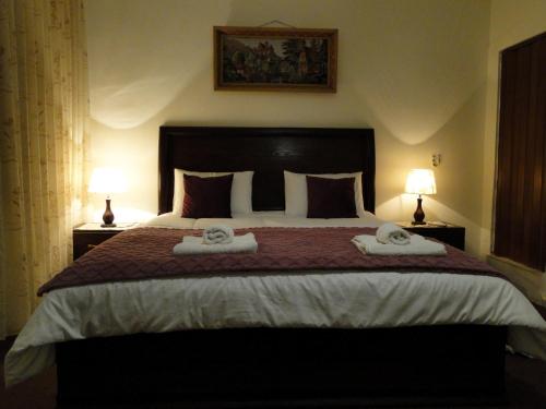 . ( b&b ) Gadara rent room
