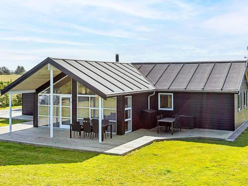  Four-Bedroom Holiday home in Løkken 26, Pension in Løkken