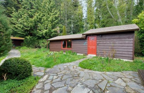 Sooke Harbour Cottage