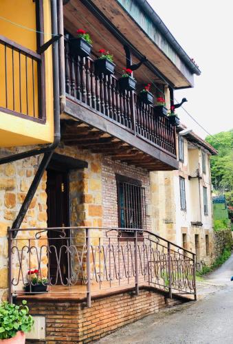 Las maletas del pasiego in Cantabria