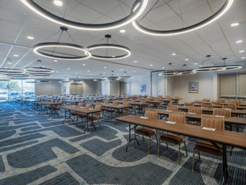 홀리데이 인 시카고 오헤어-로즈몬트 바이 IHG (스테이브리지 스위트 시카고 오헤어-로즈몬트 바이 IHG) - 회의실/연회장