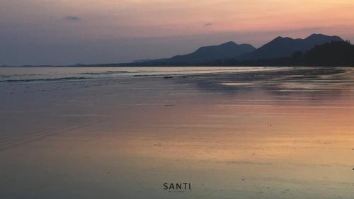SANTI beach retreat thumbnail 5