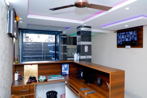Vaade, CNR Residency in Madanapalle