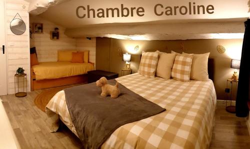 1 queen bed, 2 twin beds