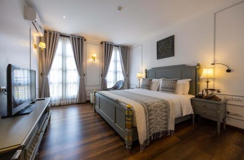 room detail thumbnail 0