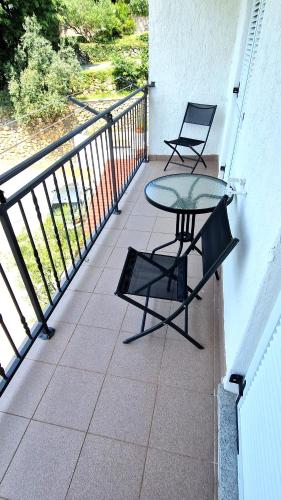 Apartment with Sea View image 2