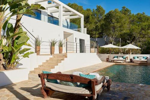 Villa Larosa with seaview in Es Cubells Ibiza