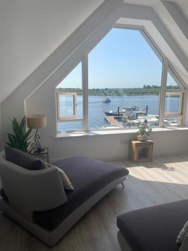 Lough Key Luxury Riverfront Apartment