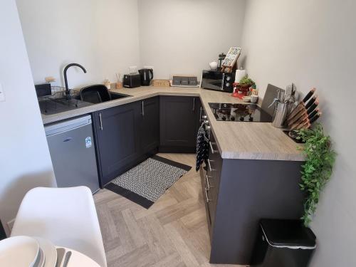 The Old Workshop Oxford Countryside Apartment - Wifi - Free Parking in 布萊徹登