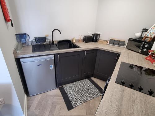 The Old Workshop Oxford Countryside Apartment - Wifi - Free Parking in 布萊徹登