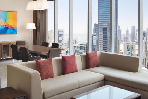 Two Bedroom Apartment, 2 King, City View image 3
