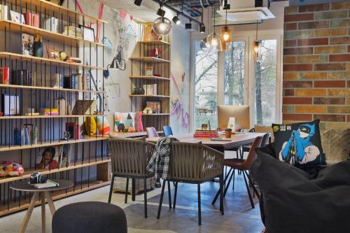 MOXY Berlin Humboldthain Park - image 2