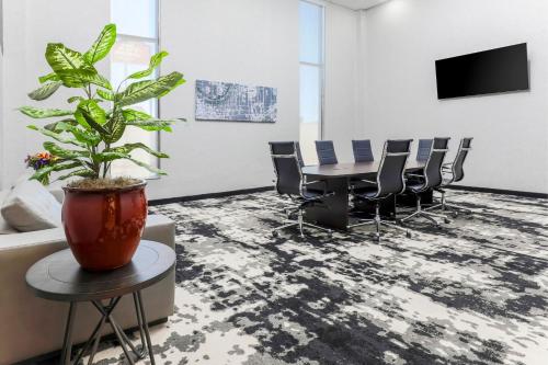 Four Points by Sheraton Amarillo Downtown - image 6