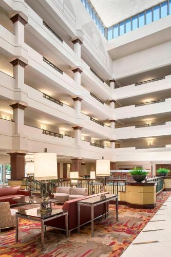 Sheraton Suites Akron Cuyahoga Falls