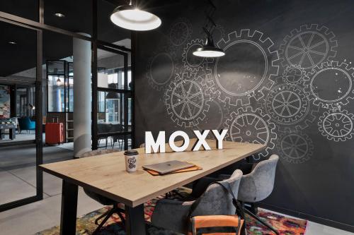 Moxy Hamburg Altona