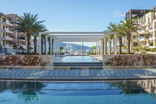 Luxury One bedroom apartment Elena Porto Montenegro