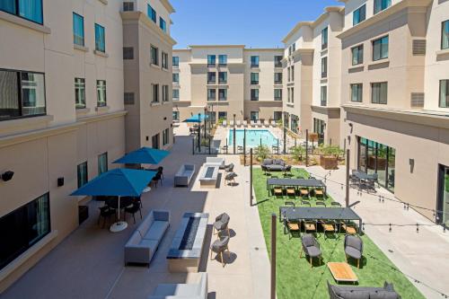 SpringHill Suites by Marriott Valencia - image 14
