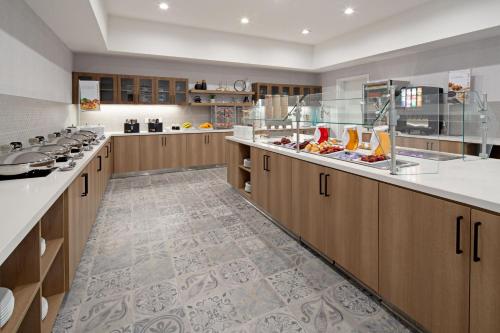 SpringHill Suites by Marriott Valencia - image 10