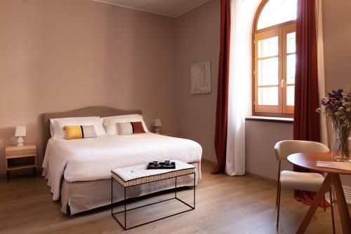 Book the Superior King Room Superior King Room