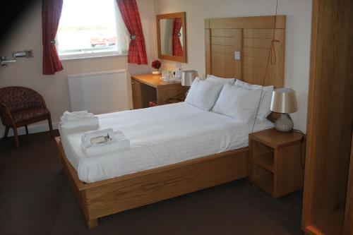 The Windmill Hotel - image 11