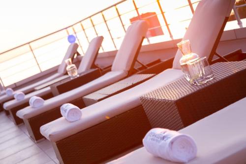 Piscină, Renaissance by Sulo in Aktau