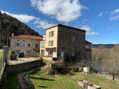 Hotelli välisilme, Gite moulin de la ribeyre in Saint-Vincent