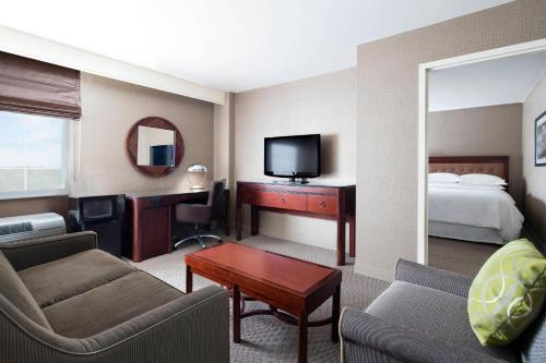 Sheraton Pittsburgh Airport Hotel