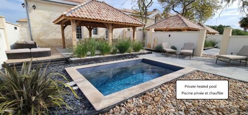 . Dom Peyreton Prestige cottages set in a charming wine property