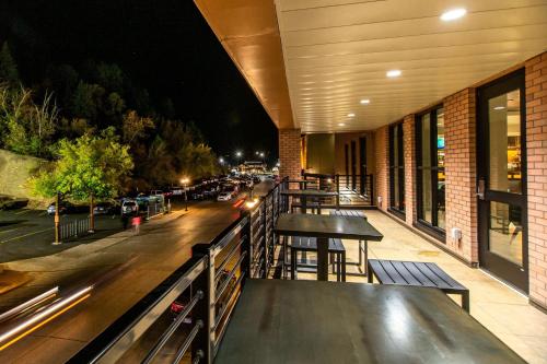 บริการและสิ่งอำนวยความสะดวก, Four Points by Sheraton Deadwood in เดดวูด (SD)