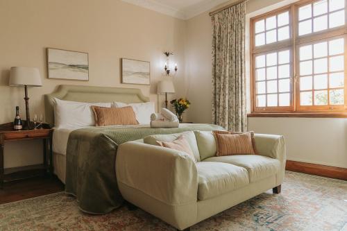 Floreal House Room Type - Standard Double or Twin Room