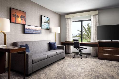 One Bedroom 1 King with Sofa Bed Suite