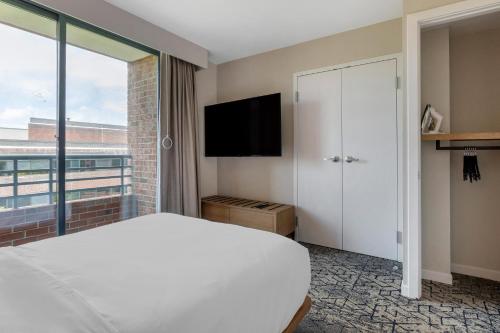 Sheraton Suites Old Town Alexandria - image 14