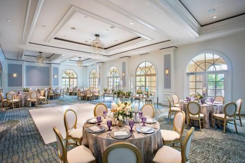 قاعة للمآدب, ذا ريتز كارلتون، ساراسوتا (The Ritz-Carlton, Sarasota) in Golden Gate Point